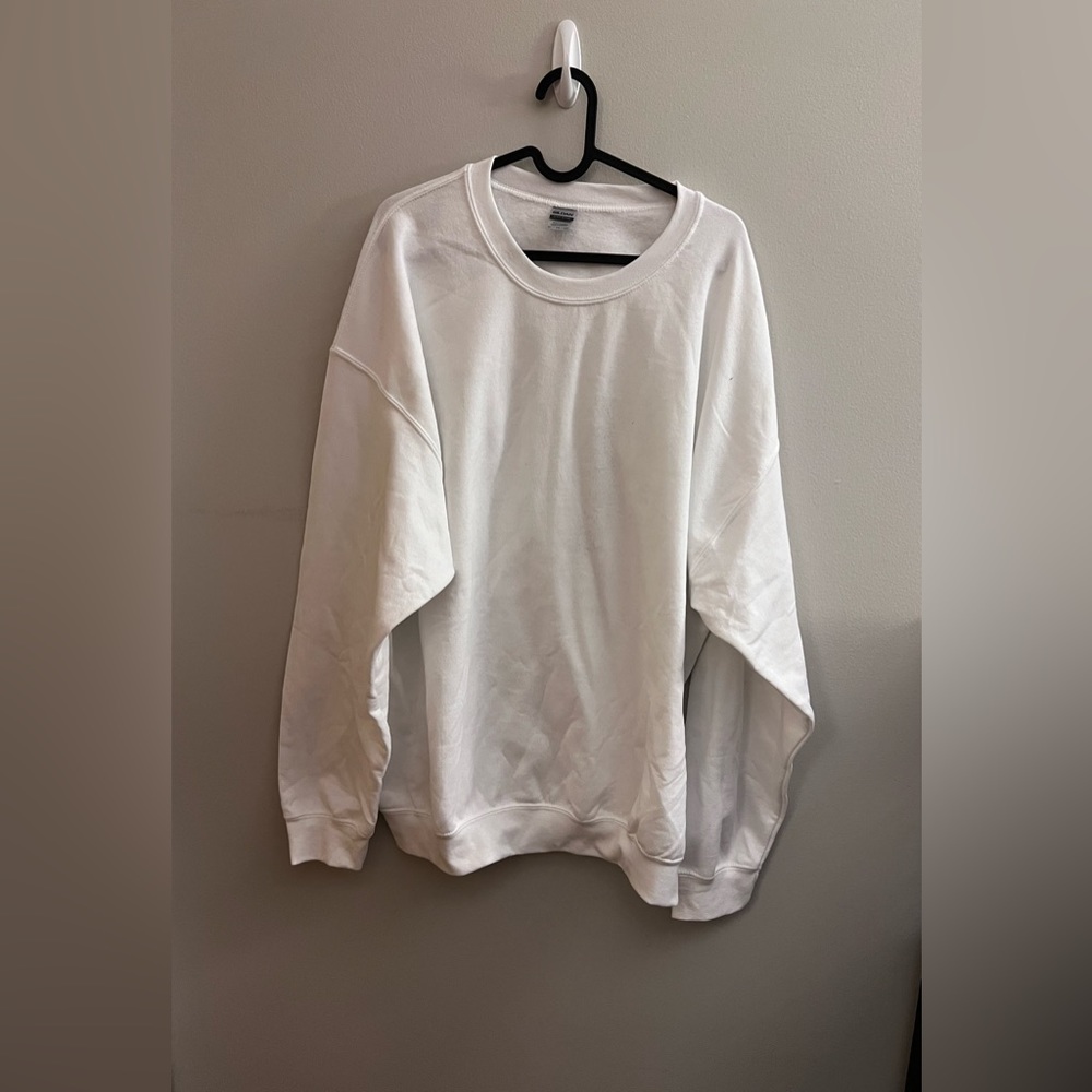 BRAND NEW- White crewneck sweatshirt. Size XL